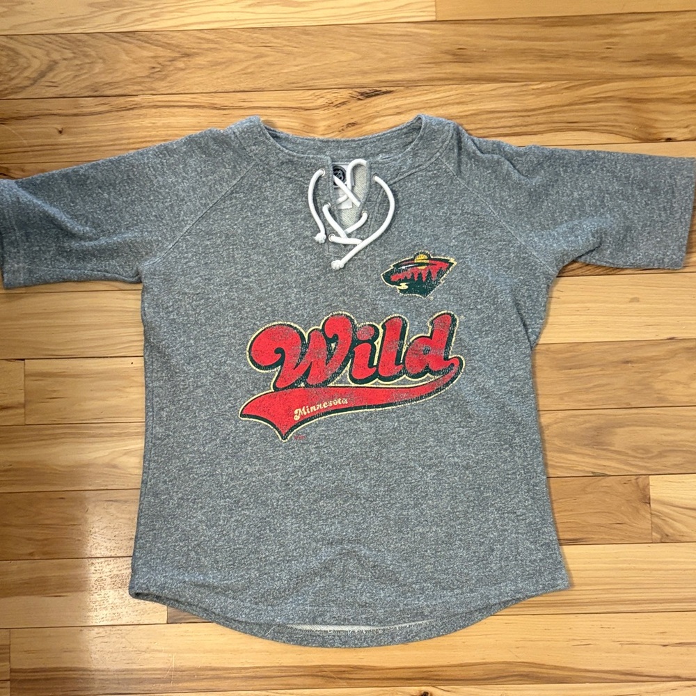 Women’s Gray Lace-Up MN Wild Top